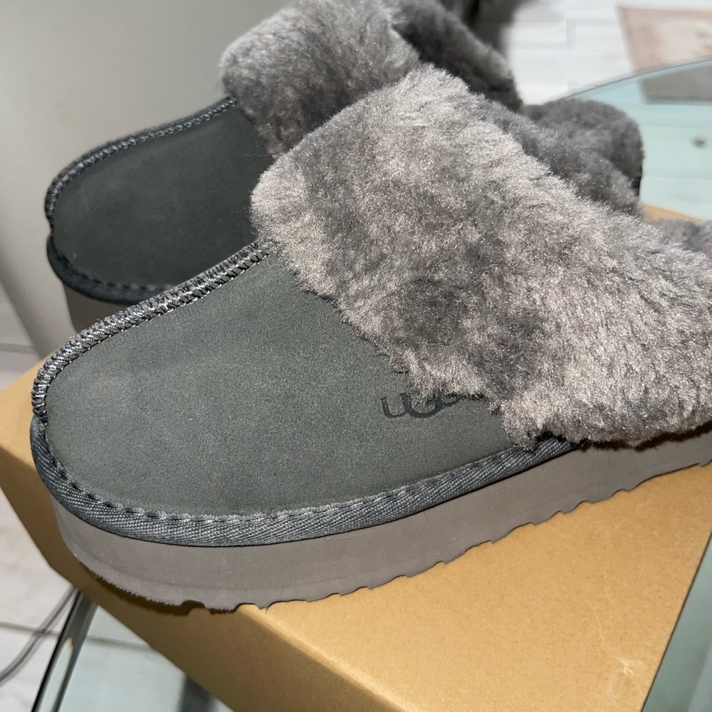 Uggs Slippers